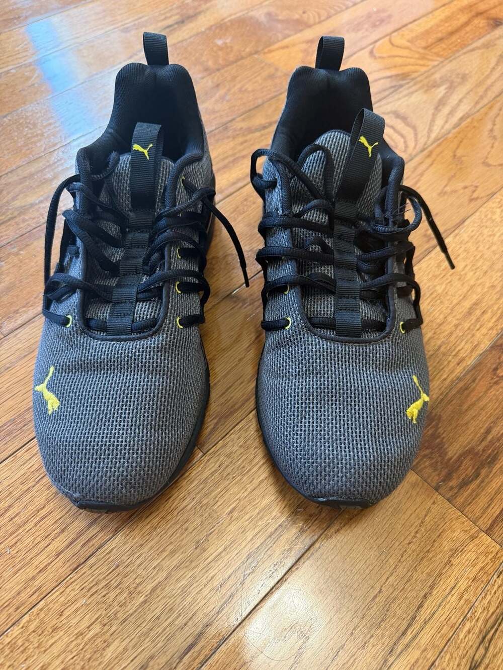 Puma Axelion LS Mens Size 10 Dark Gray Black Yellow Athletic Running Sneakers